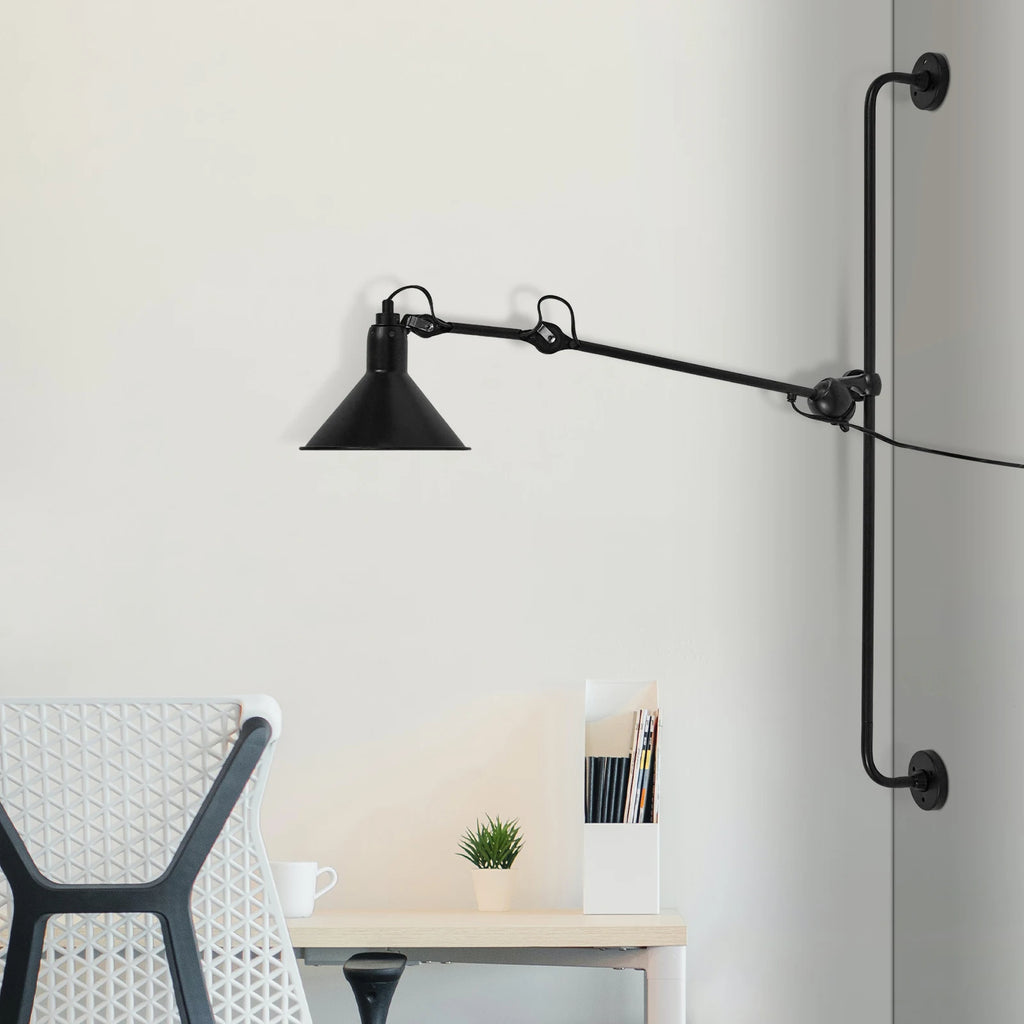 Adjustable Wall Light, E26/E27 Socket, 60W Max, 180° Brackets, 360° Rotatable Lampshade, Iron Construction for Home Decor